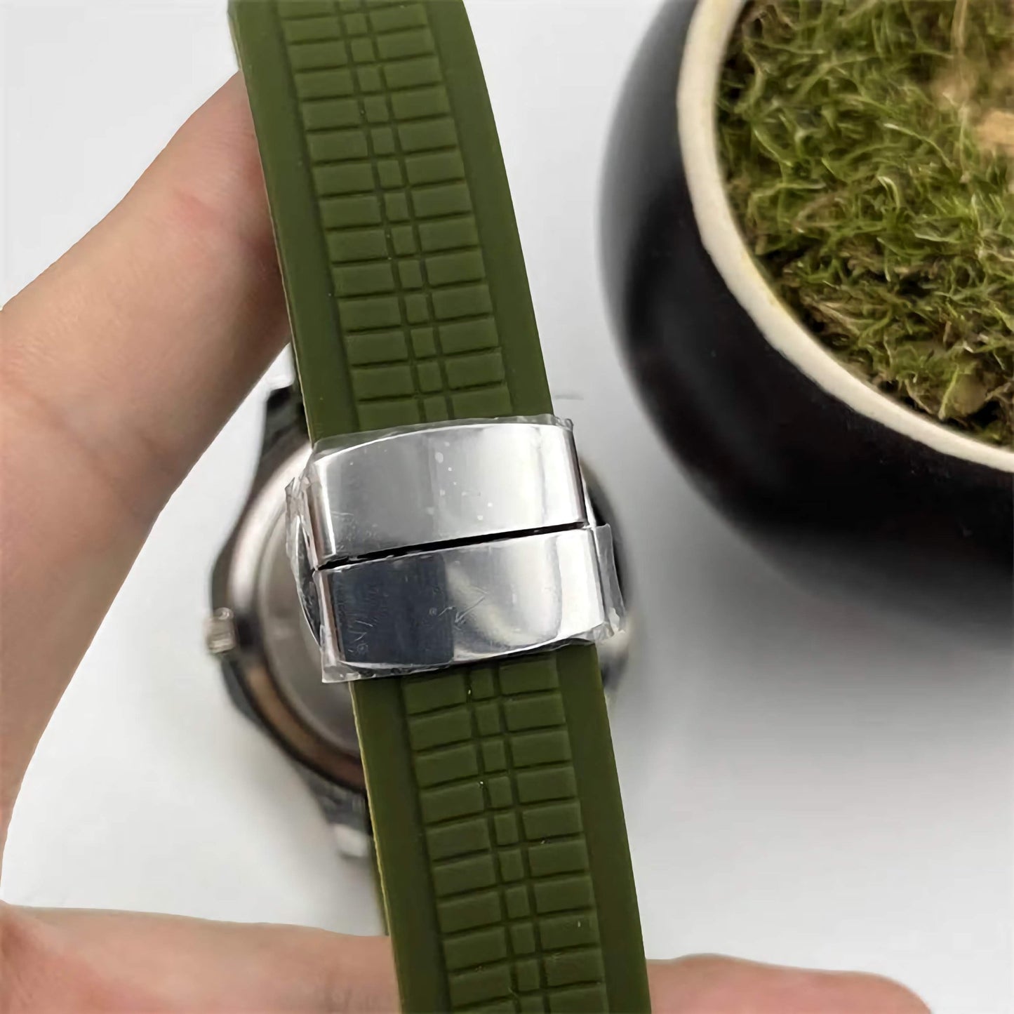 Seiko Mod Aquanaut "Green" Watch - Somerville Watch Co. - Green - Aquanaut