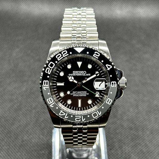 GMT Mod "Bruce Wayne" Dive Watch (Premium Dial) - Somerville Watch Co. - Bruce Wayne