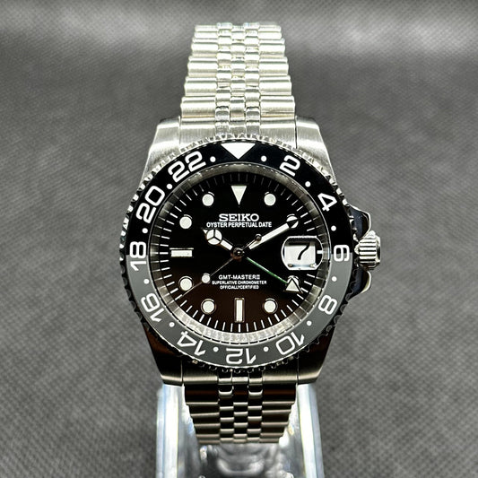 Seiko Mod "Bruce Wayne" GMT Dive Watch (Premium Dial) - Somerville Watch Co. - Bruce Wayne