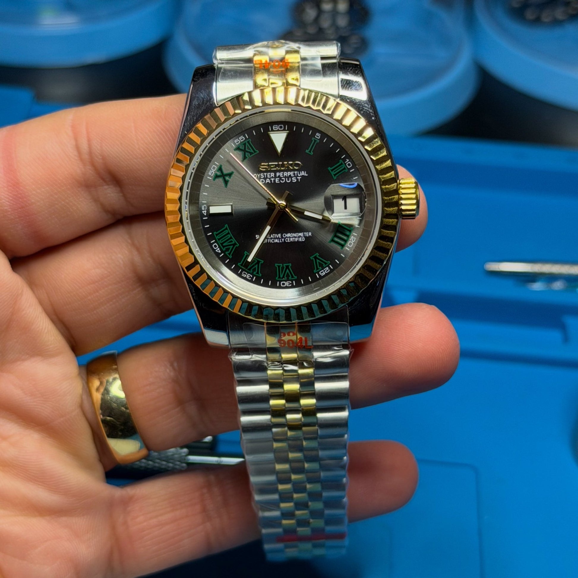 Seiko Mod Datejust "Wimbledon" Two - Tone Yellow Gold Watch - Somerville Watch Co. - DJ-YG-TT-Wimbledon